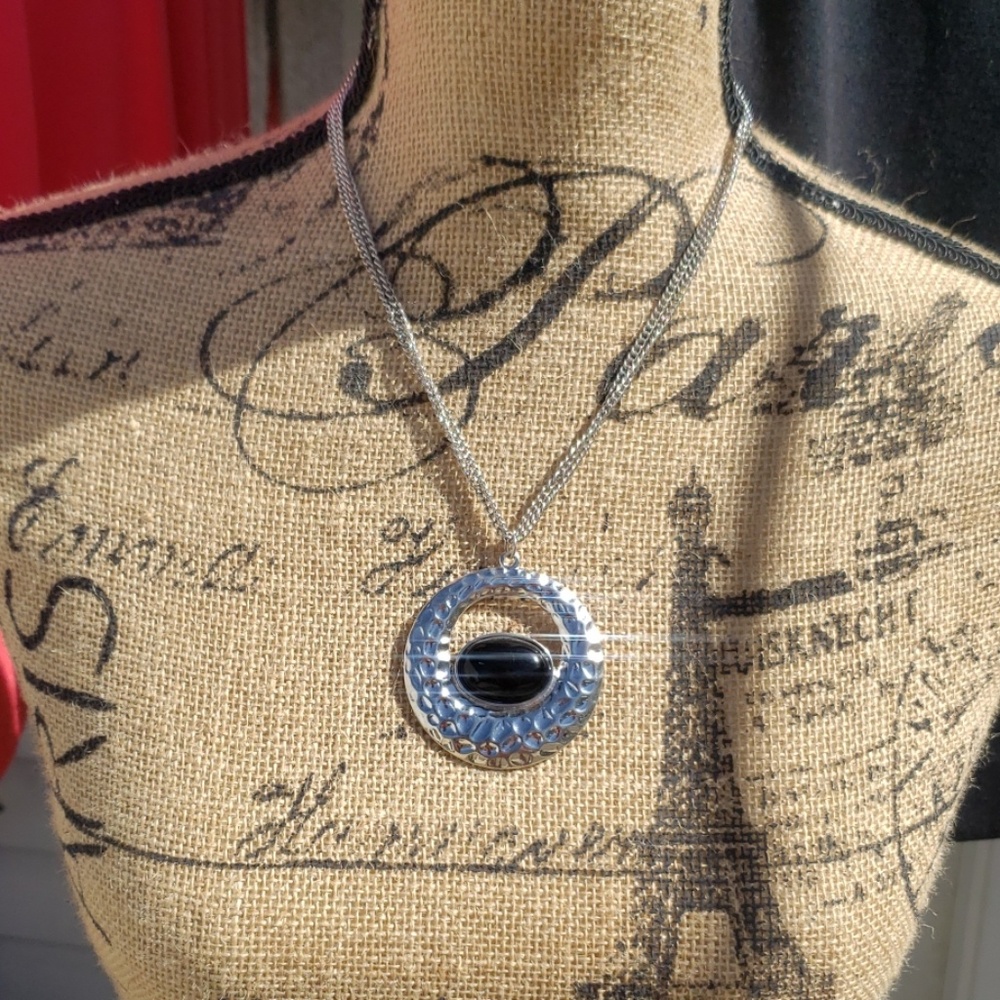 Multi-chain silver/black Statement necklace - Picture 2 of 3